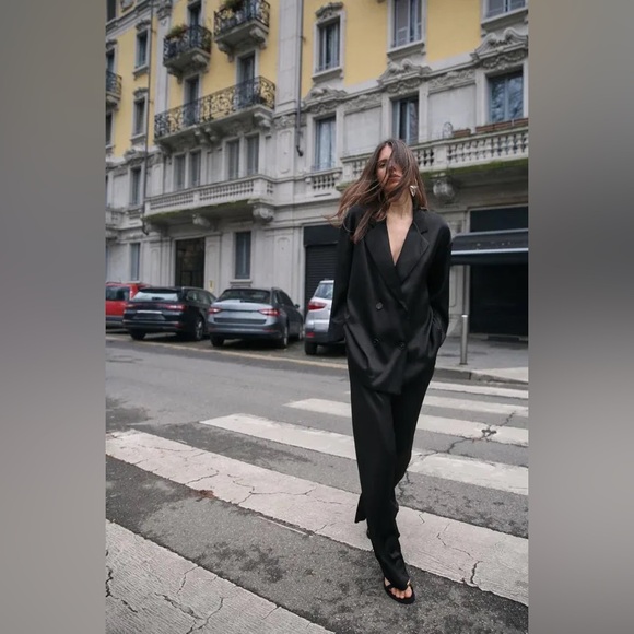 ZARA WRINKLED LOOK BLAZER - Picture 1 of 6